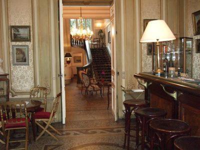 Hotel Aiglon 芒通 外观 照片